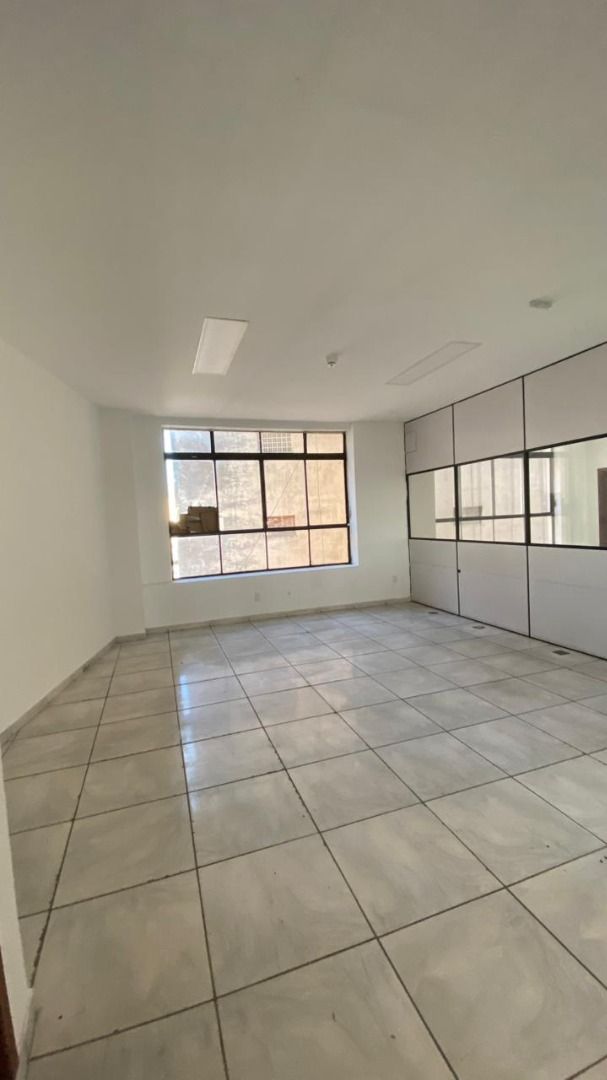 Sala/Conjunto Comercial com para aluguel, 169m² - Centro Histórico - Porto Alegre: 
