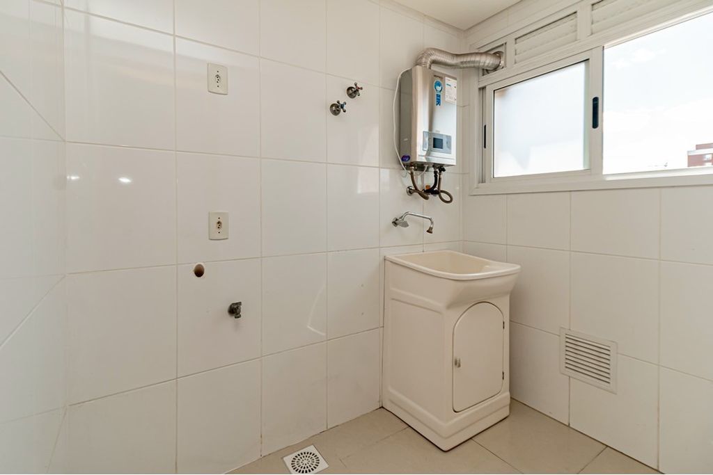 Apartamento com 2 quartos à venda, 76m² - Três Figueiras - Porto Alegre: 