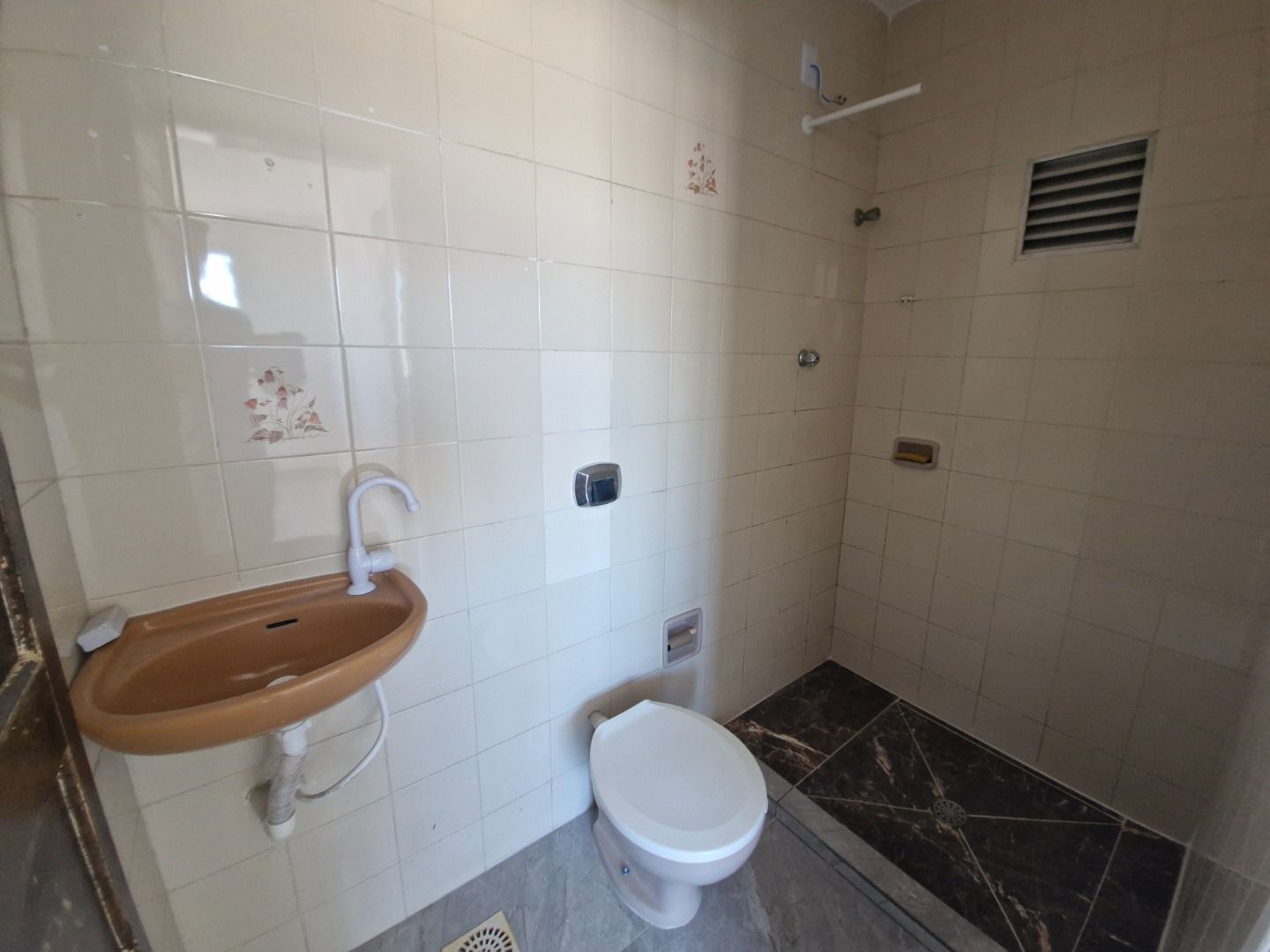 Studio/Loft/Kitnet com 1 quarto para aluguel, 29m² - Azenha - Porto Alegre: 