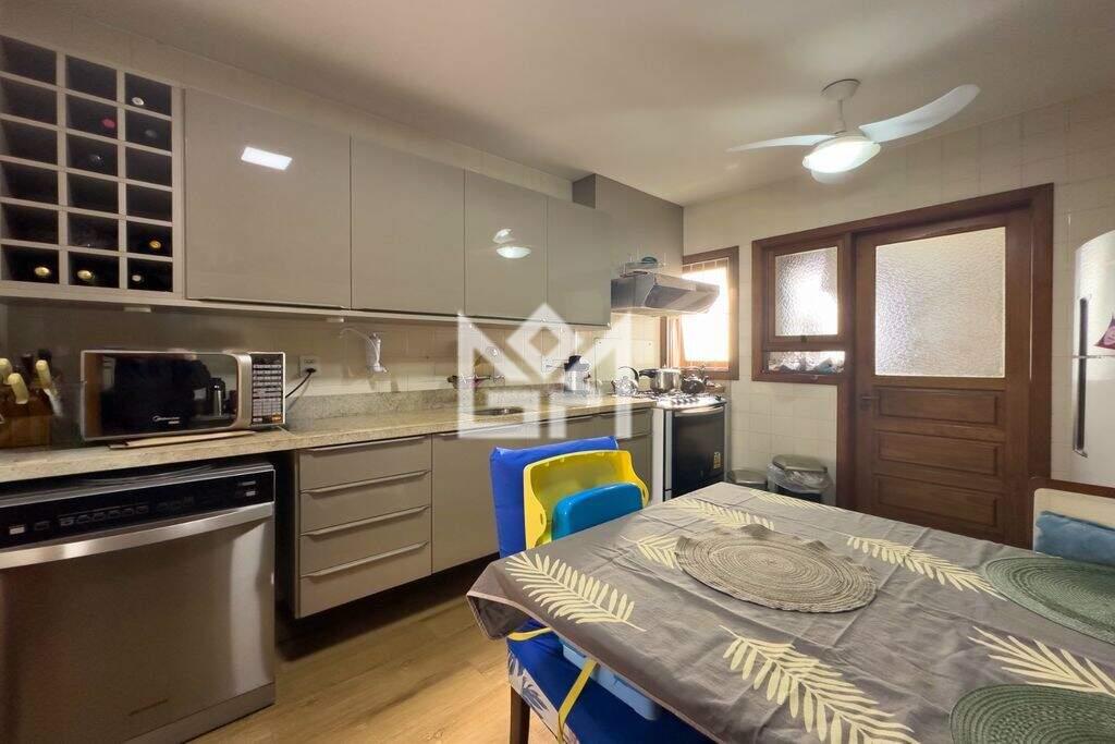 Apartamento com 3 quartos à venda, 166m² - Petrópolis - Porto Alegre: 