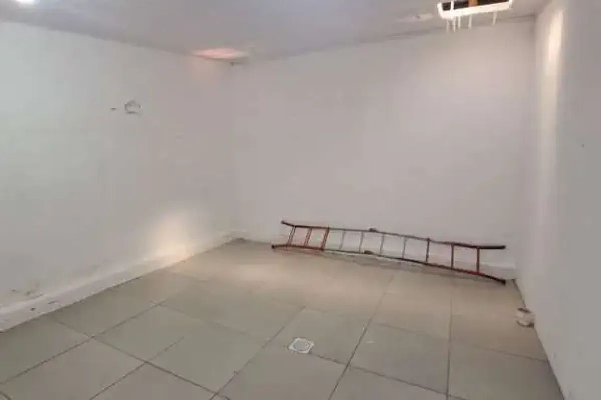 Loja com para aluguel, 100m² - São Sebastião - Porto Alegre: 
