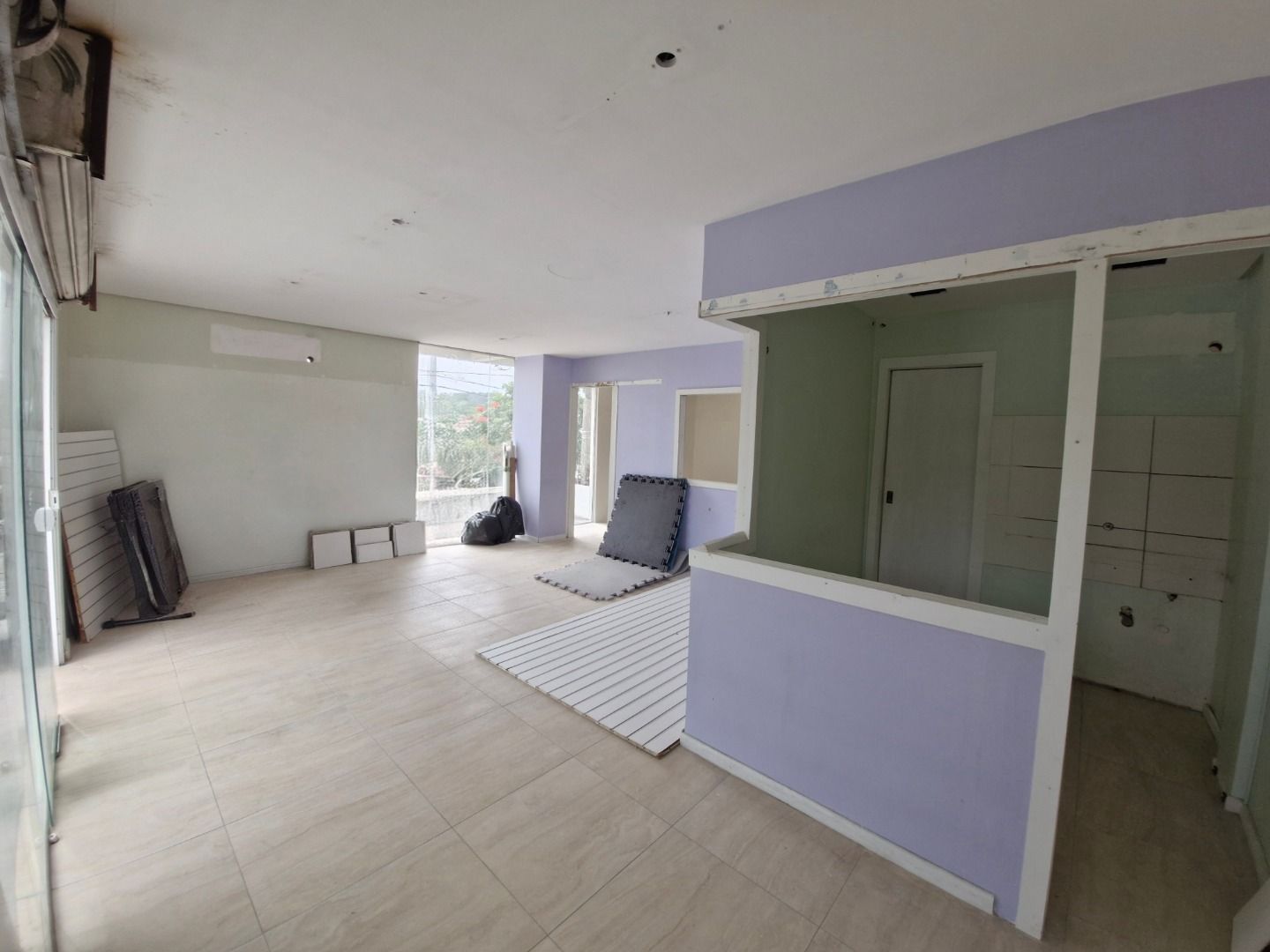 Loja com para aluguel, 45m² - Jardim Itu Sabará - Porto Alegre: 