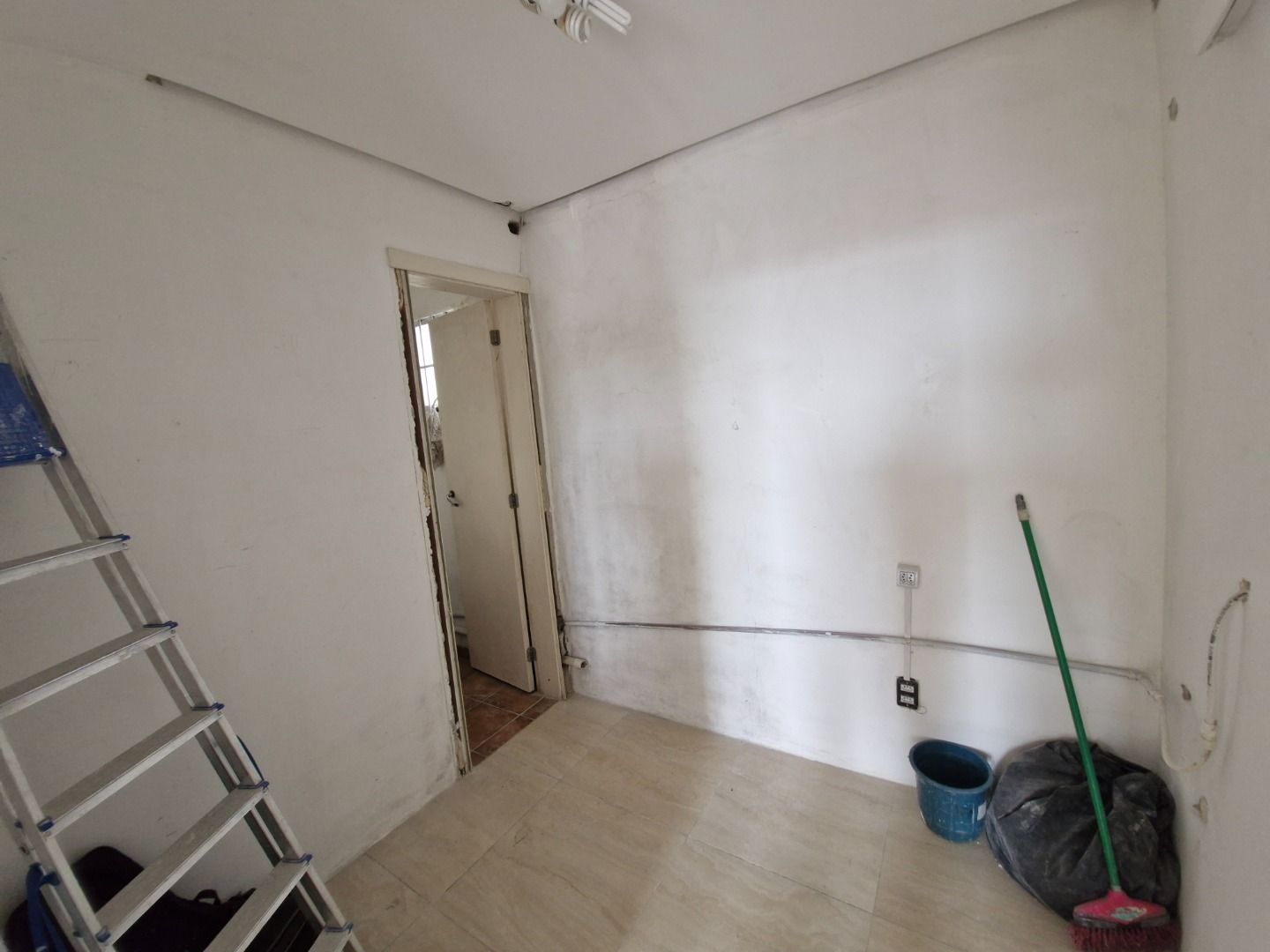 Loja com para aluguel, 45m² - Jardim Itu Sabará - Porto Alegre: 