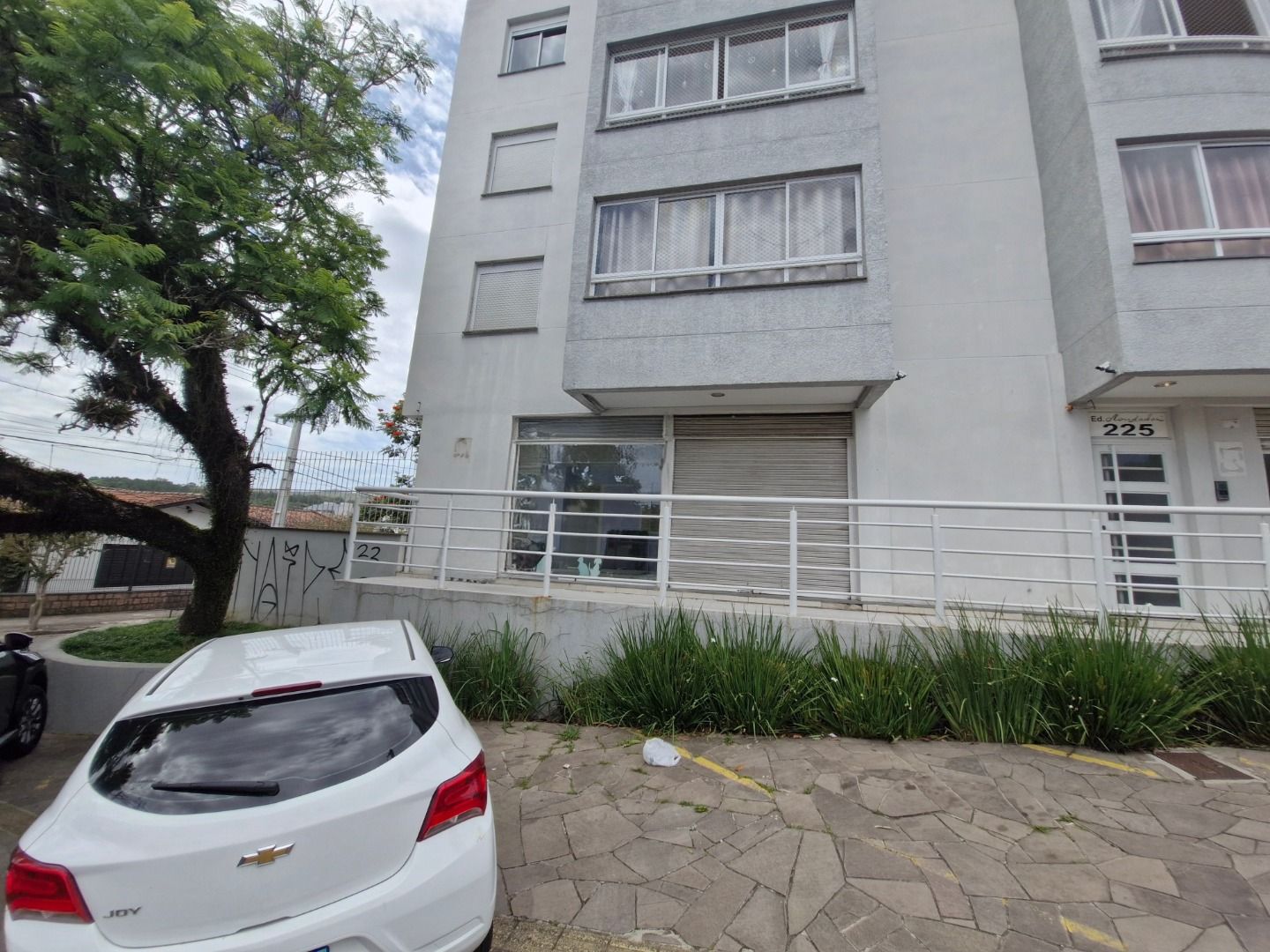 Loja com para aluguel, 45m² - Jardim Itu Sabará - Porto Alegre: 
