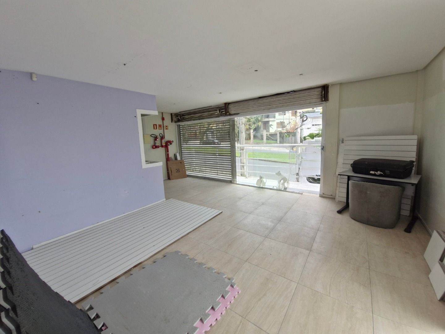 Loja com para aluguel, 45m² - Jardim Itu Sabará - Porto Alegre: 