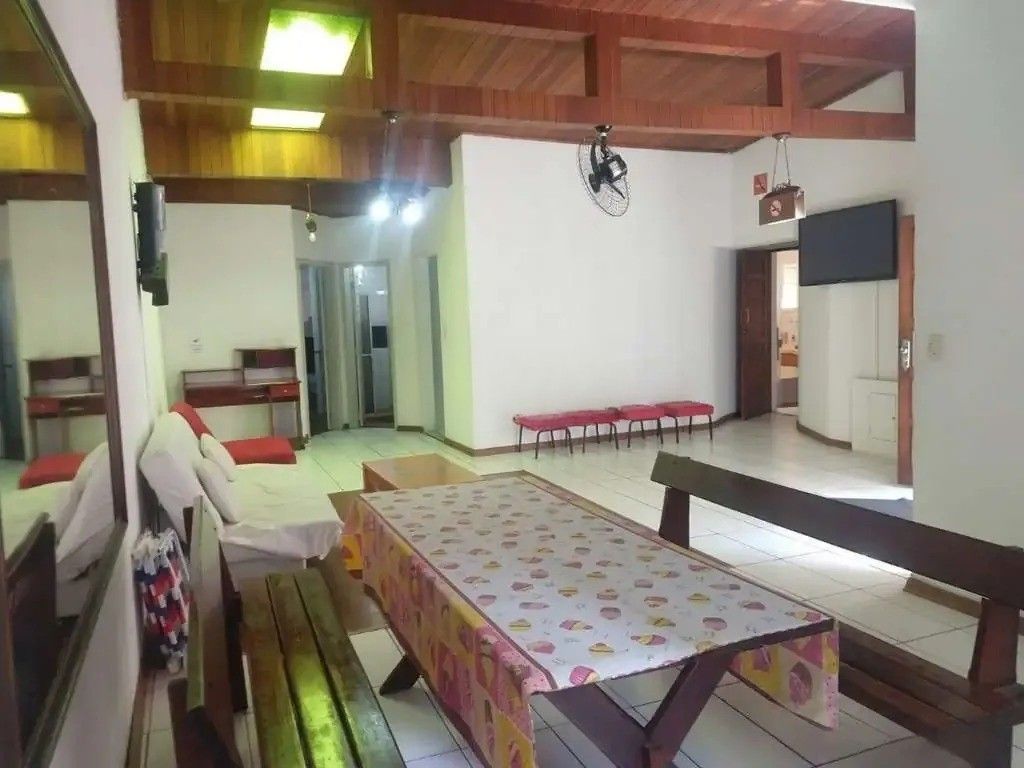 Casa com 6 quartos para aluguel, 250m² - Centro - Porto Alegre: 