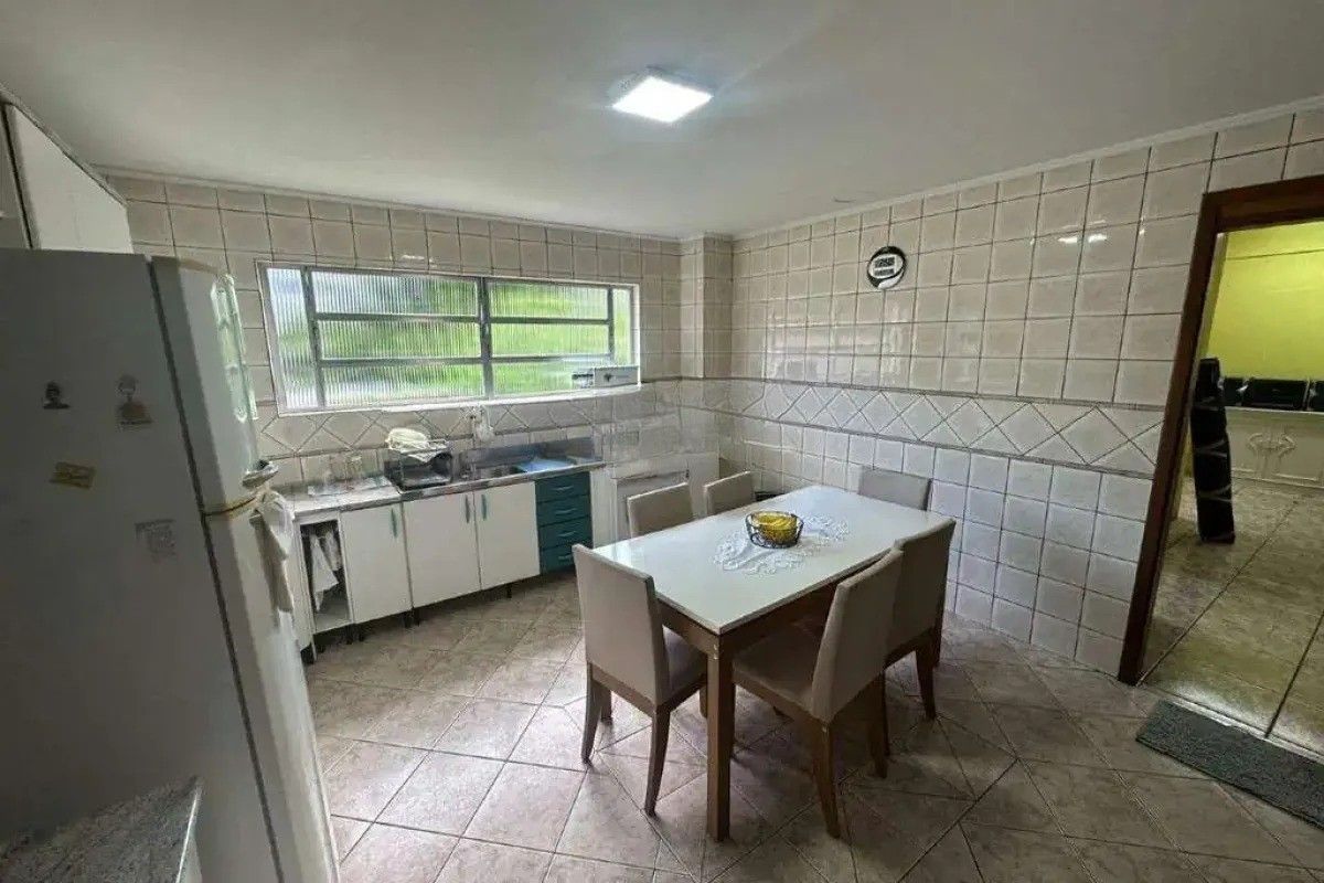 Casa com 4 quartos para aluguel, 299m² - Jardim Floresta - Porto Alegre: 