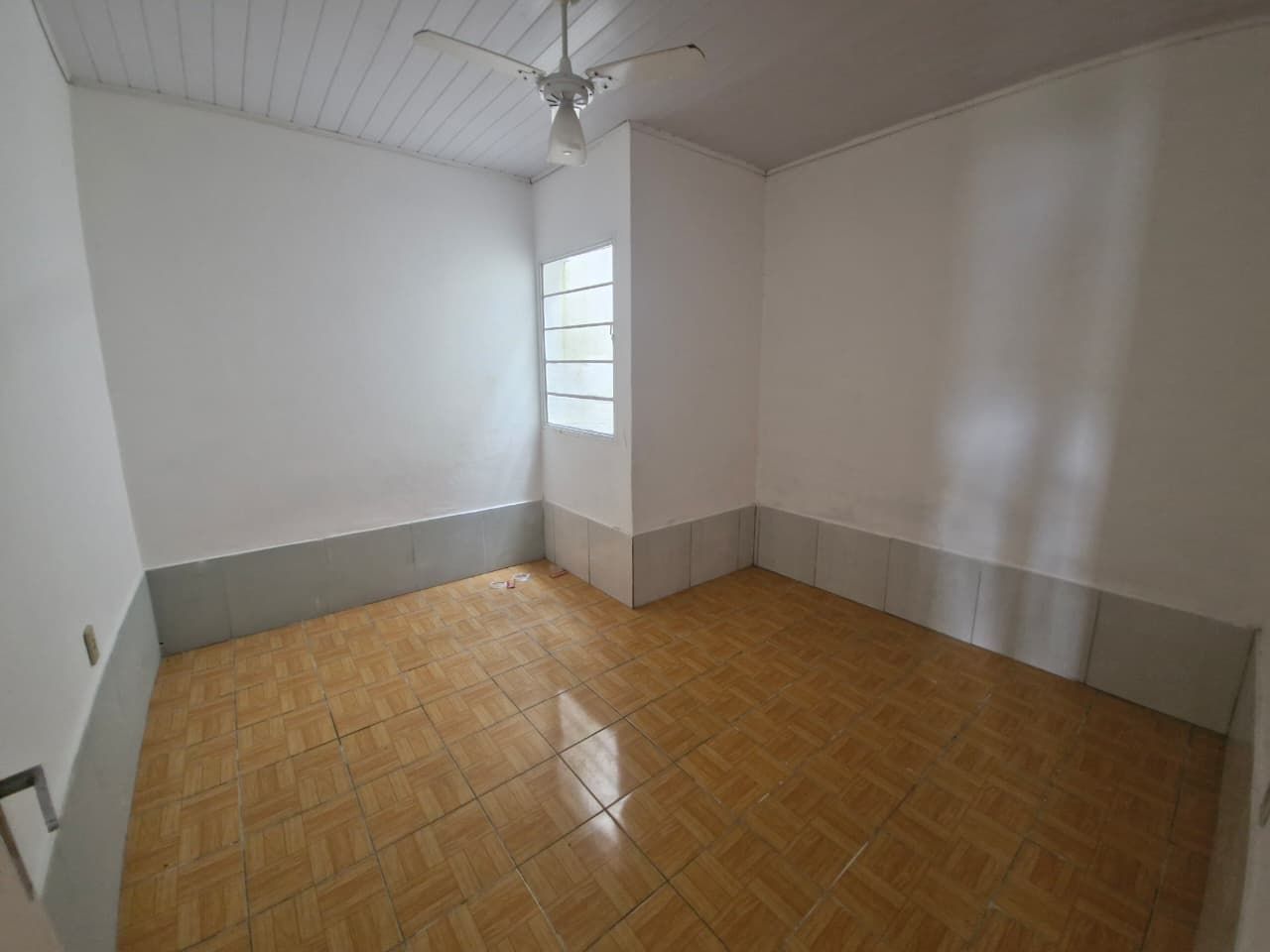 Casa com 2 quartos para aluguel, 78m² - Medianeira - Porto Alegre: 