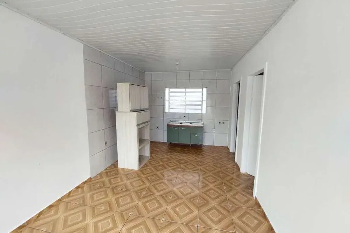 Casa com 1 quarto para aluguel, 78m² - Medianeira - Porto Alegre: 