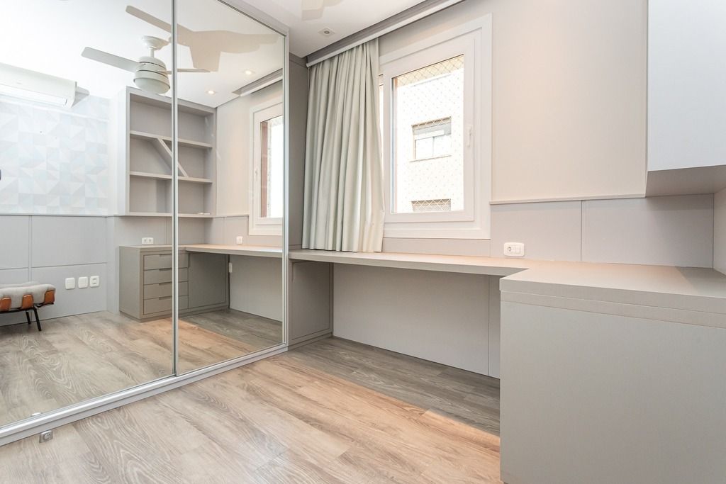 Cobertura com 4 quartos para aluguel, 216,98m² - Petrópolis - Porto Alegre: 