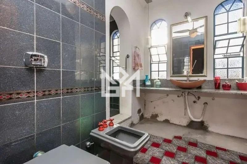 Casa com 4 quartos à venda, 391m² - Jardim Itu - Porto Alegre: 