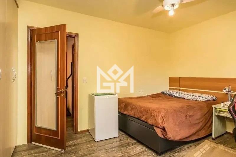 Casa com 4 quartos à venda, 391m² - Jardim Itu - Porto Alegre: 