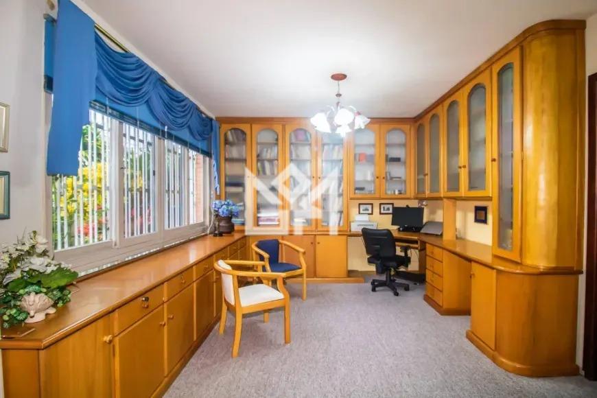 Casa com 3 quartos à venda, 290m² - Partenon - Porto Alegre: 