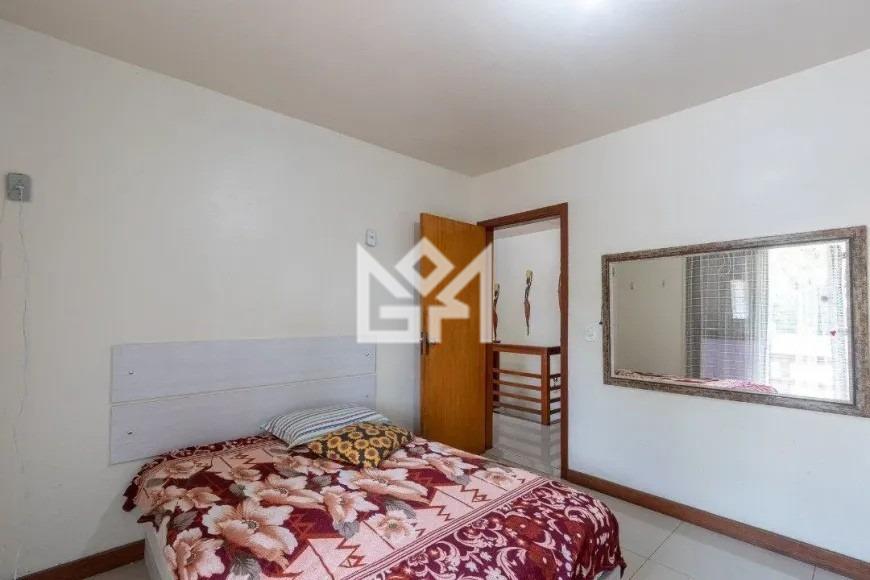 Casa com 3 quartos à venda, 244m² - Nonoai - Porto Alegre: 