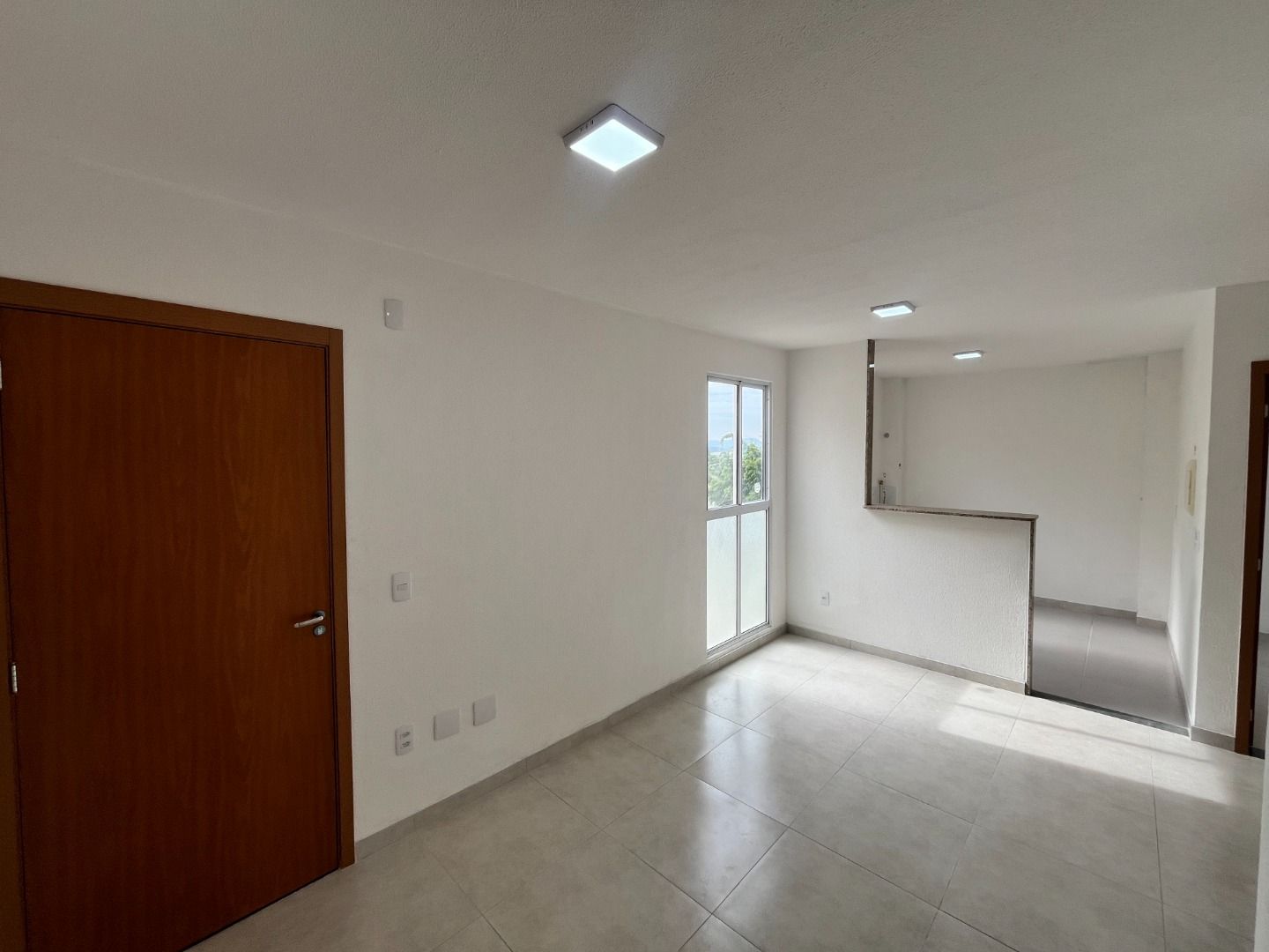 Apartamento com 2 quartos para aluguel, 45m² - Dona Mercedes - Gravataí: 