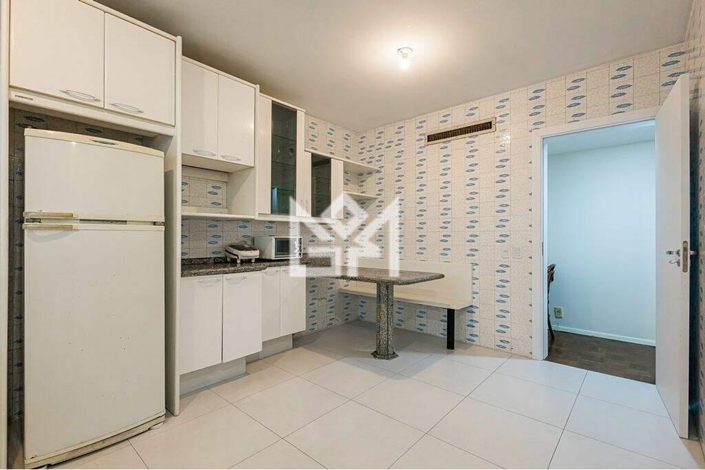 Apartamento com 3 quartos à venda, 167,4m² - Centro Histórico - Porto Alegre: 