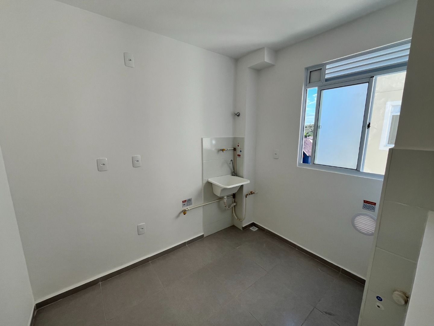 Apartamento com 2 quartos para aluguel, 42m² - Natal - Gravataí: 