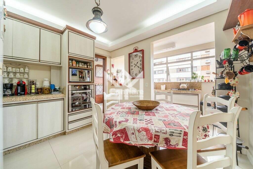 Apartamento com 4 quartos à venda, 201,6m² - Petrópolis - Porto Alegre: 