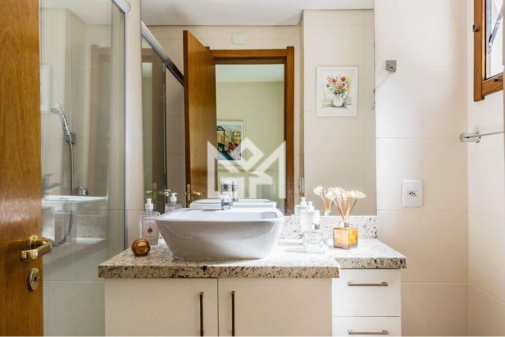 Apartamento com 3 quartos à venda, 110m² - Menino Deus - Porto Alegre: 