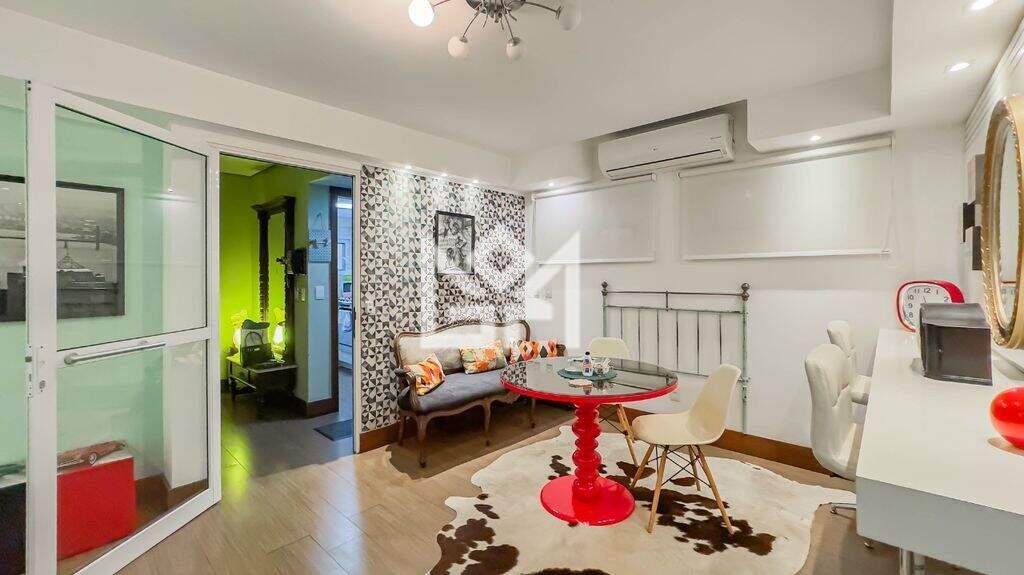 Apartamento com 2 quartos à venda, 50m² - Moinhos de Vento - Porto Alegre: 