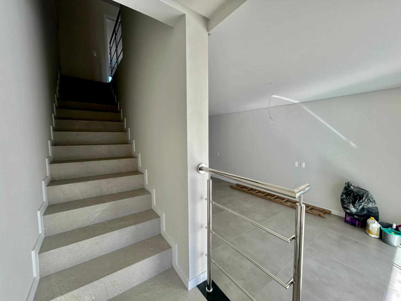 Sobrado Geminado à venda no Água Verde: 