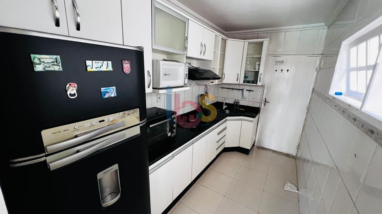 Casa, 4 quartos, 250 m² - Foto 8