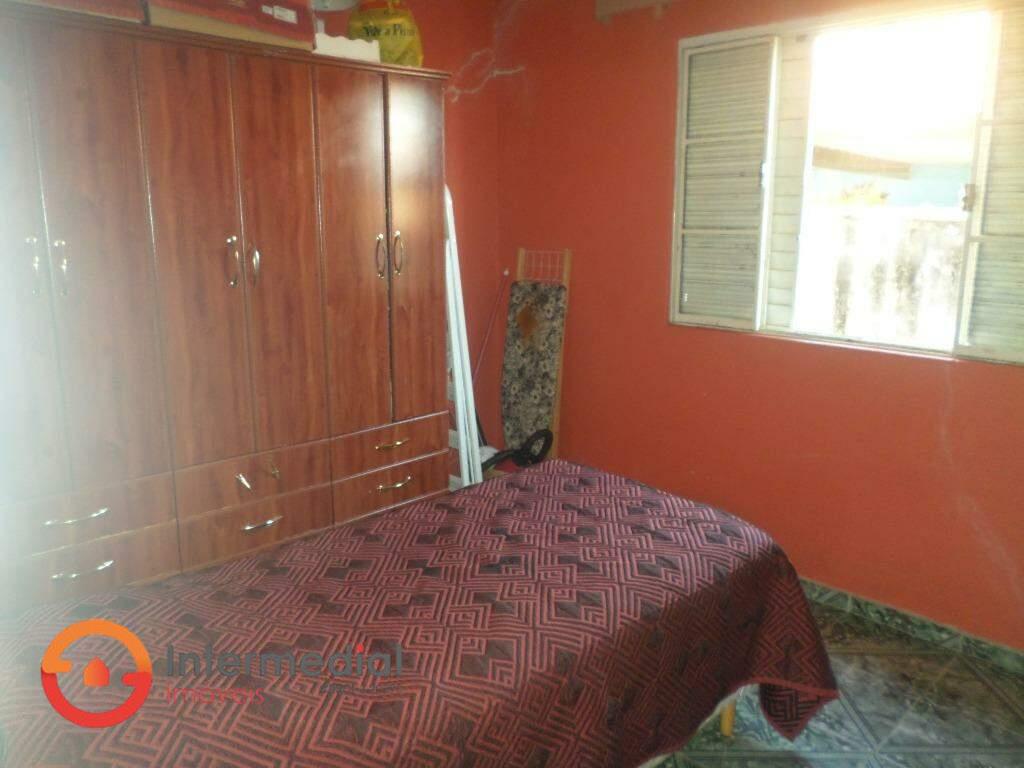 Casa à venda no Águia da Castelo: 