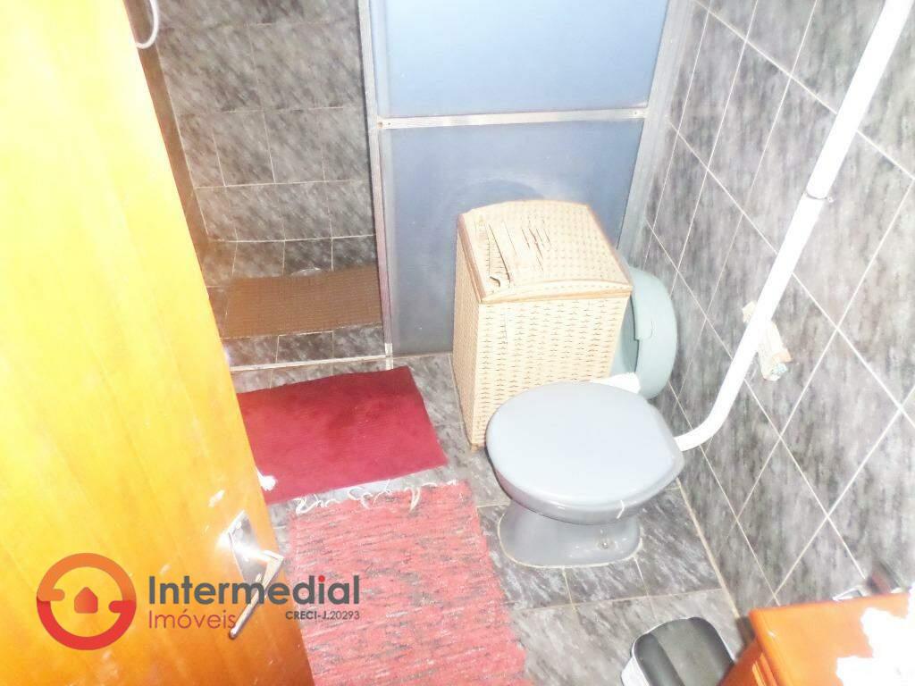 Casa à venda no Águia da Castelo: 