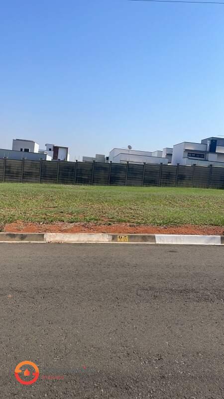 Terreno à venda no Reserva dos Ypes II: 