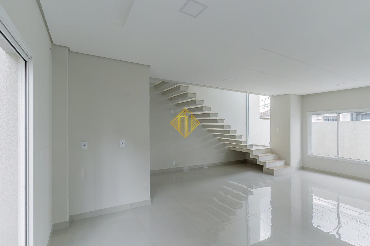 Sobrado à venda no Cancelli: 