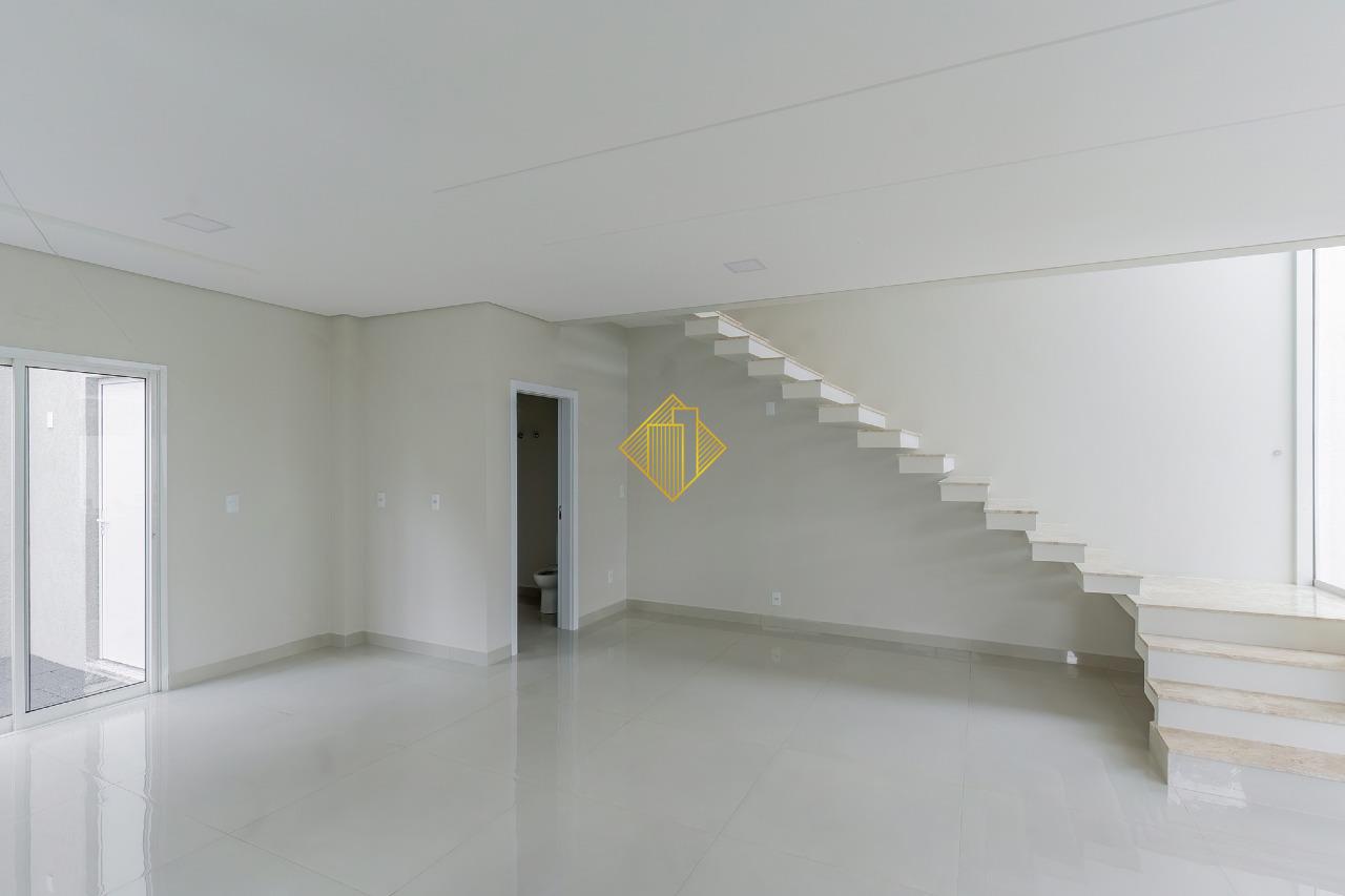 Sobrado à venda no Cancelli: 