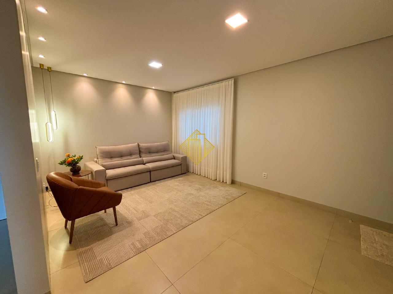 Sobrado à venda no Recanto Tropical: 