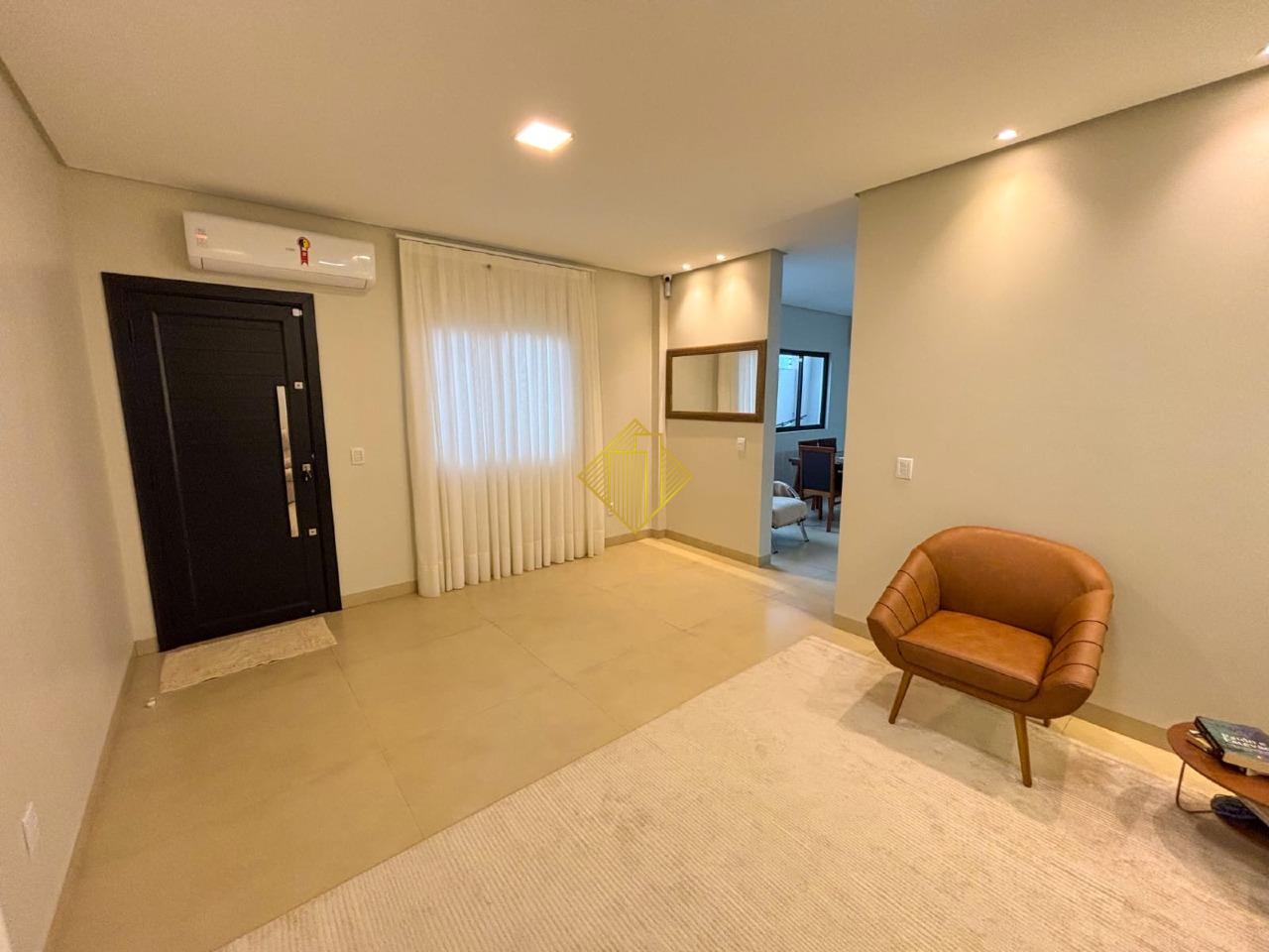 Sobrado à venda no Recanto Tropical: 