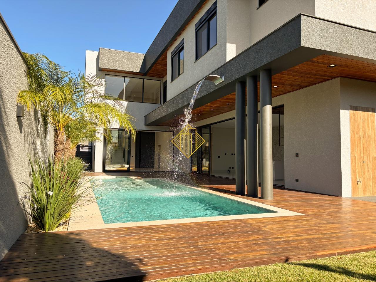 Sobrado à venda no FAG: 