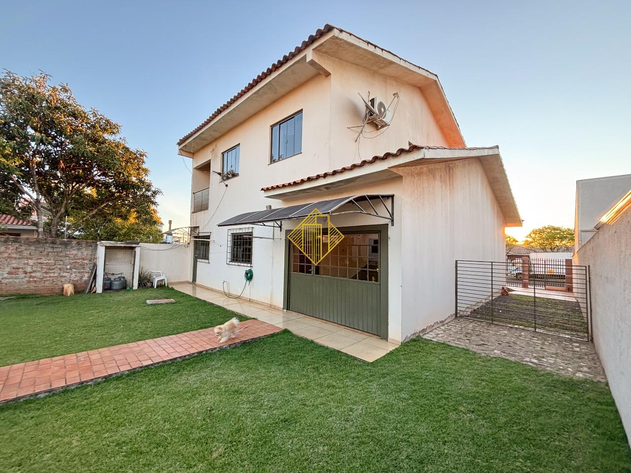 Sobrado à venda no Alto Alegre: Passagem lateral