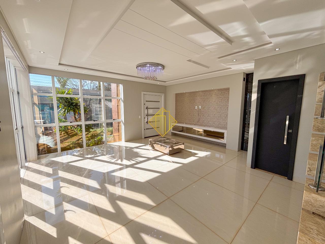 Sobrado à venda no Pioneiros Catarinenses: 