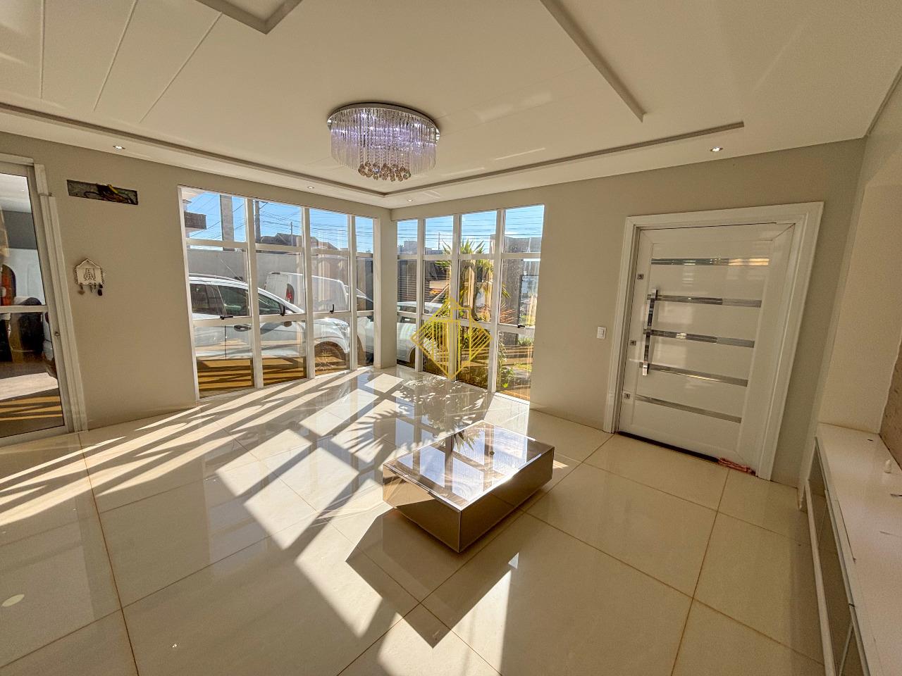 Sobrado à venda no Pioneiros Catarinenses: 