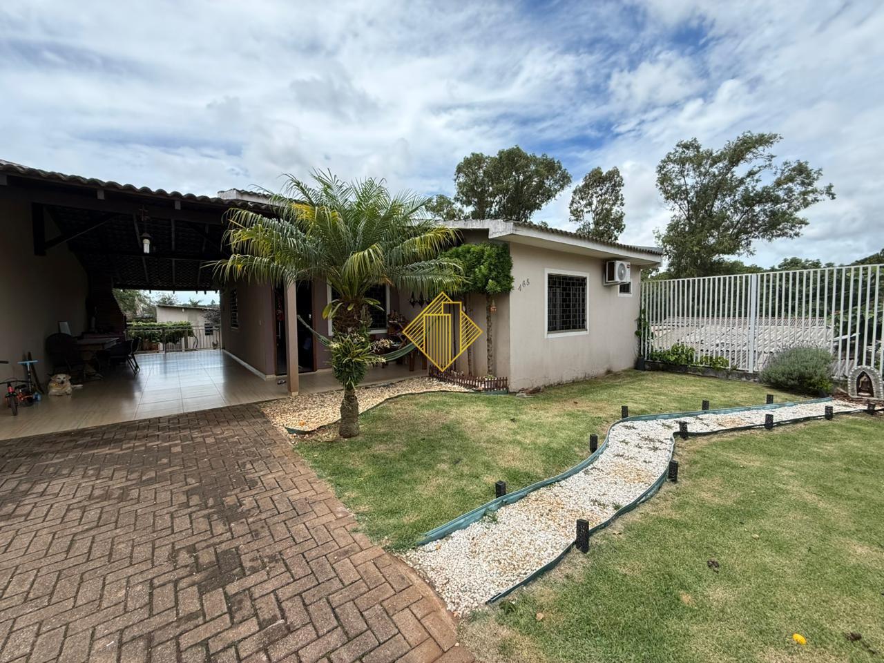 Casa à venda no Claudete: 