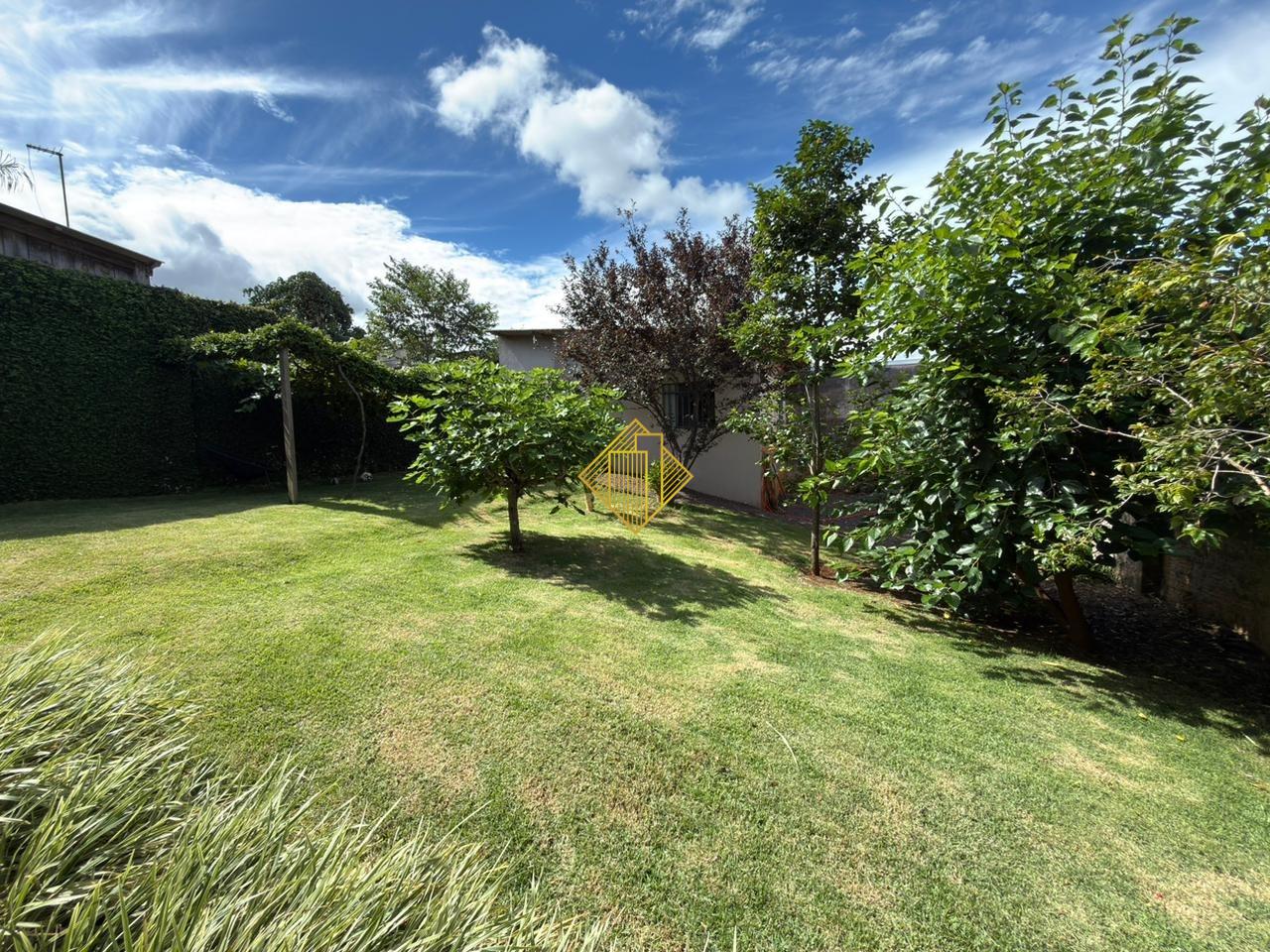 Casa à venda no Claudete: 