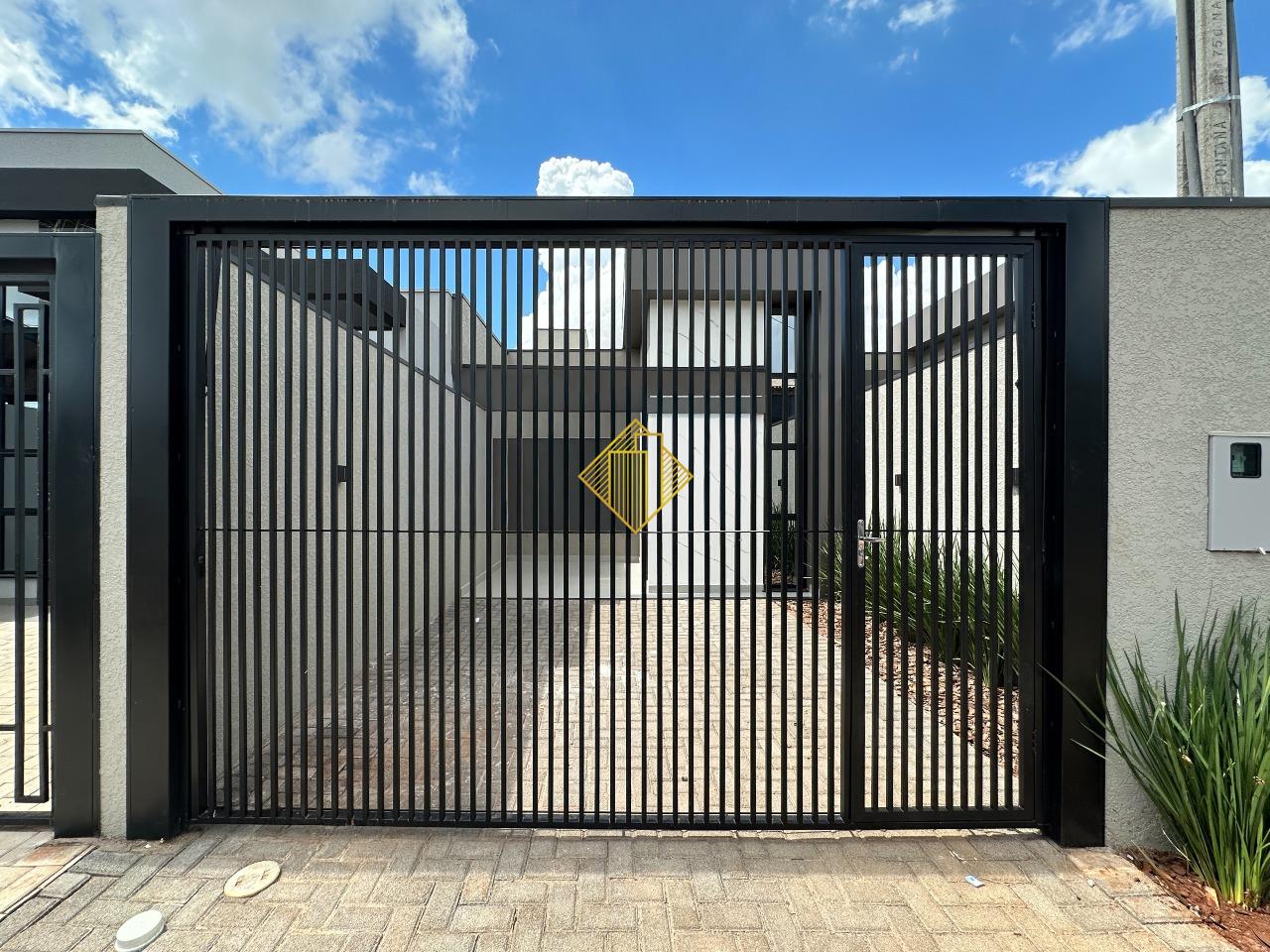 Casa à venda no Esmeralda: 