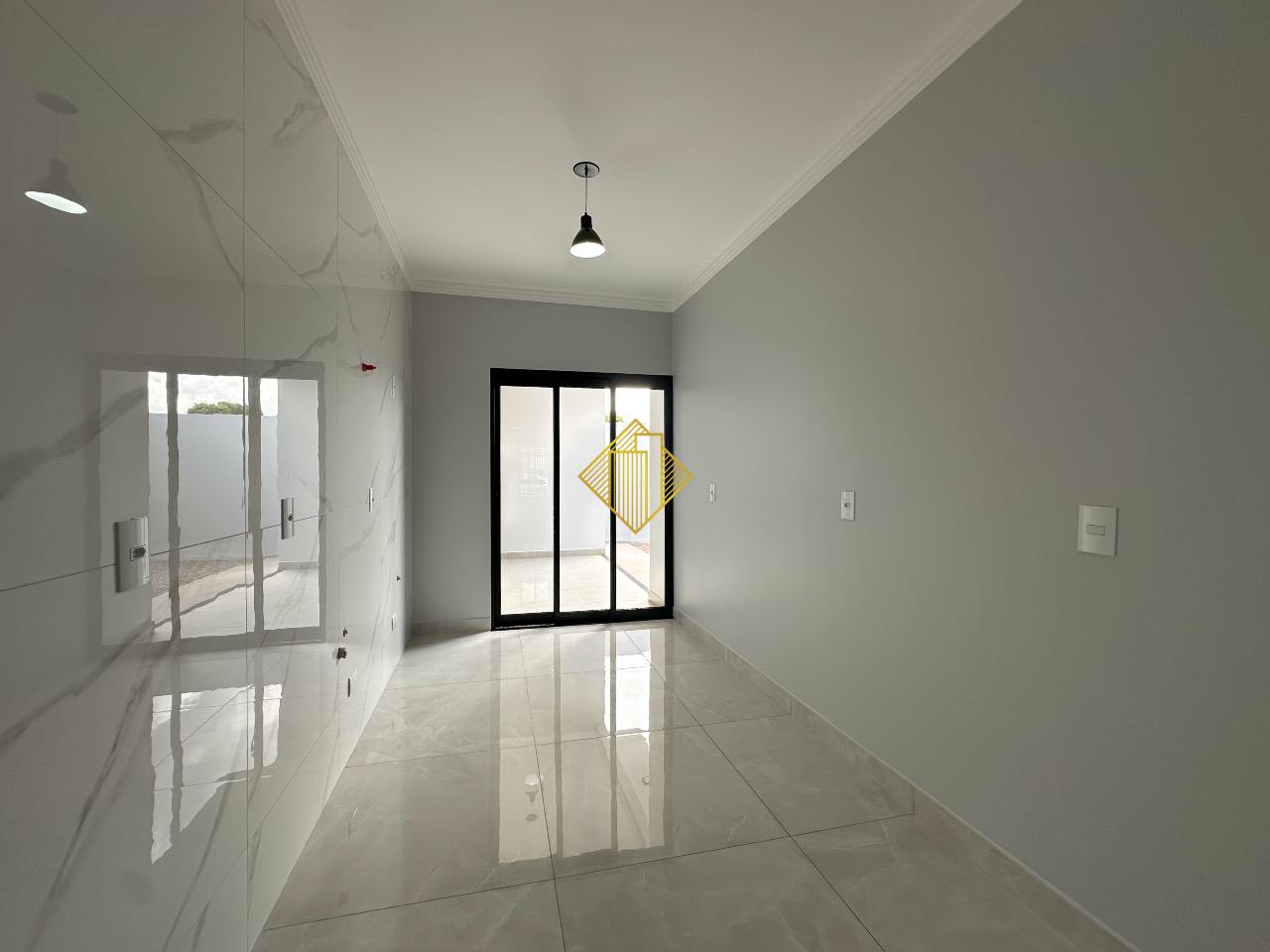 Casa à venda no Esmeralda: 