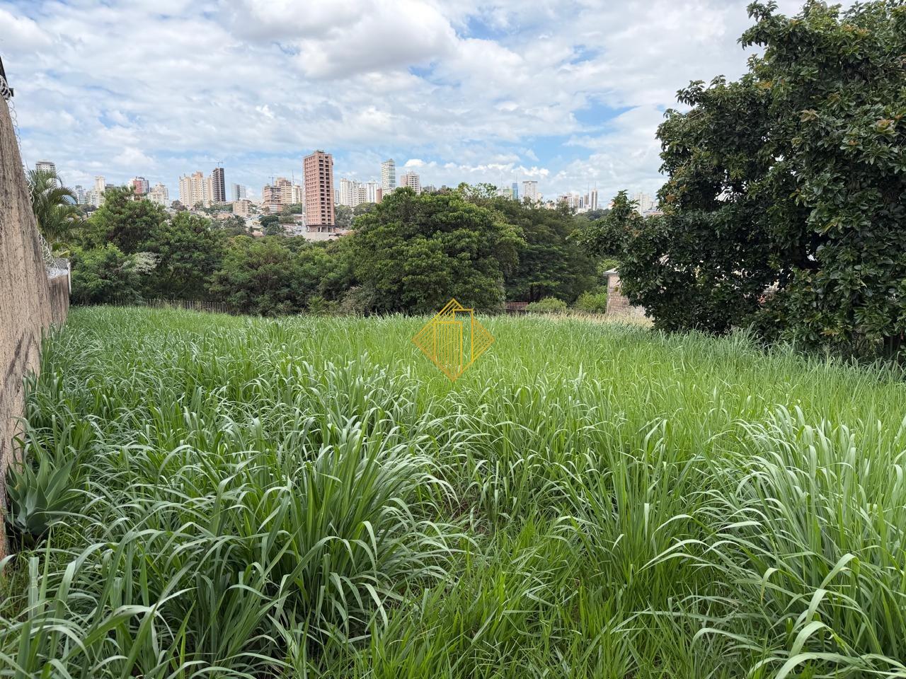 Terreno à venda no Country: 