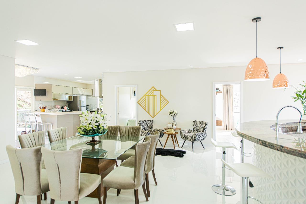 Sobrado à venda no Centro: 