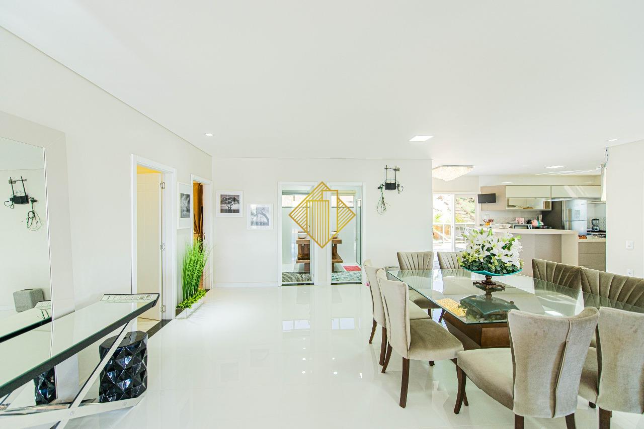 Sobrado à venda no Centro: 