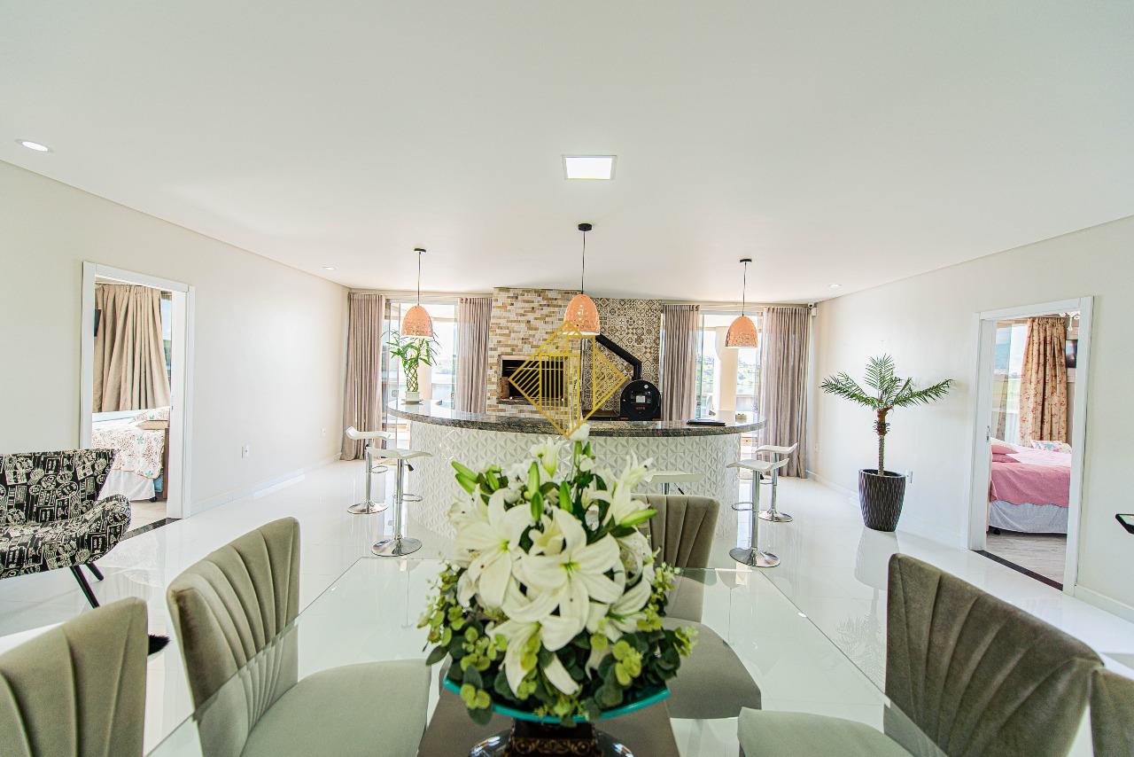 Sobrado à venda no Centro: 