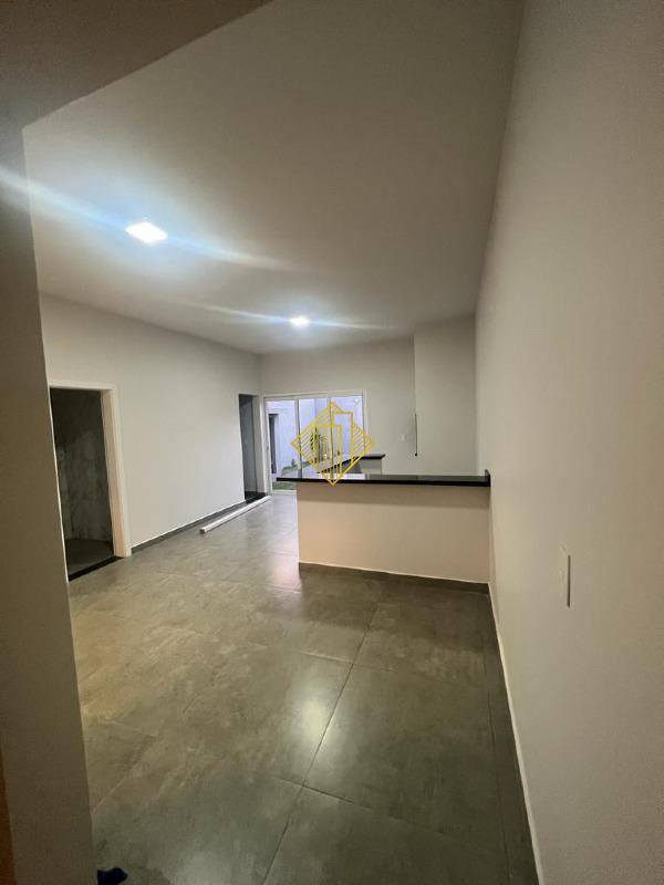 Sobrado à venda no Recanto Tropical: 