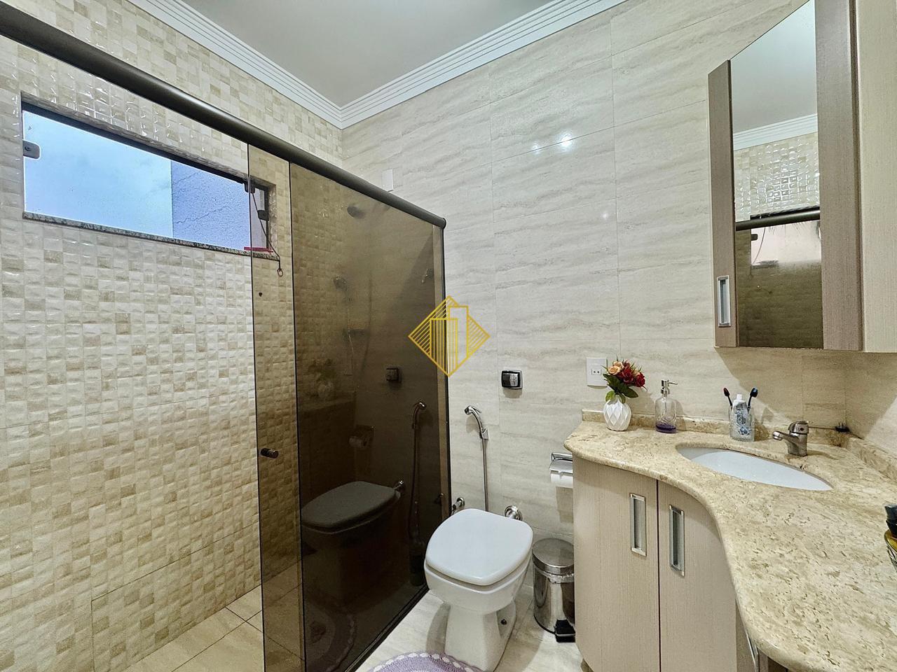 Sobrado à venda no Região do Lago: 