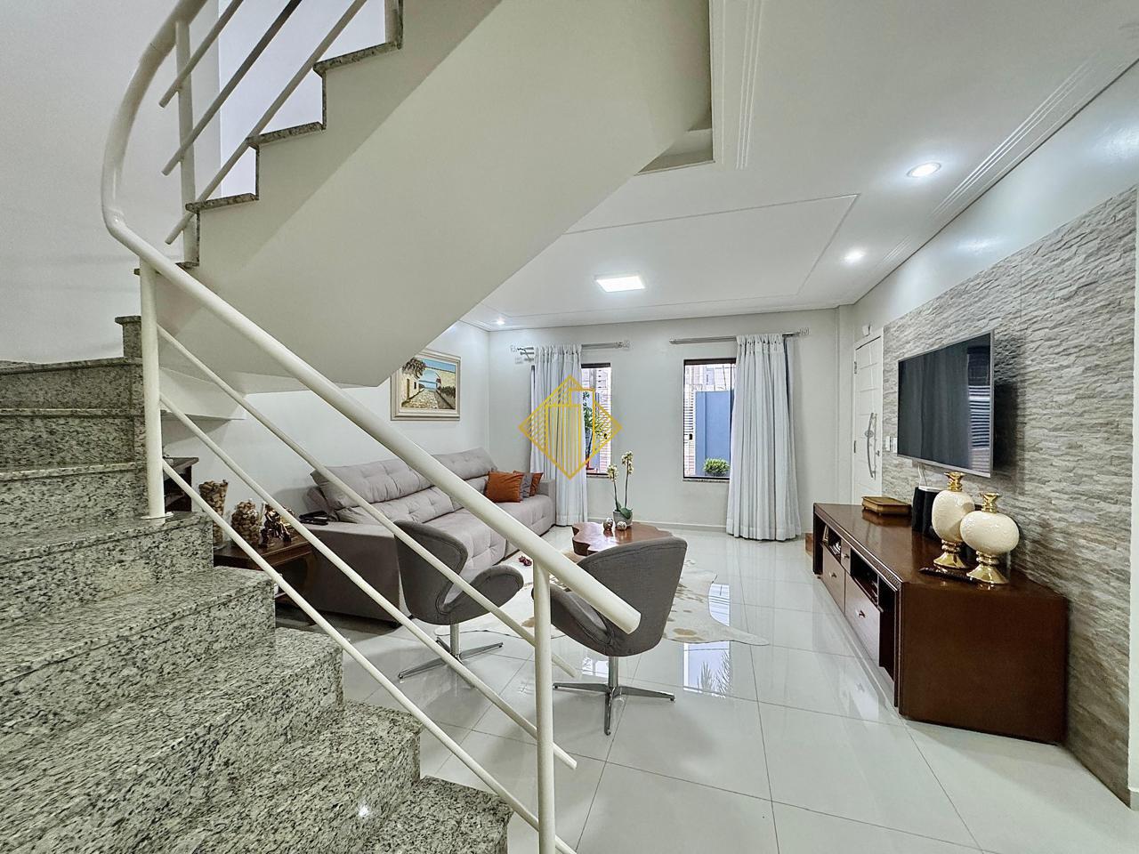 Sobrado à venda no Região do Lago: 