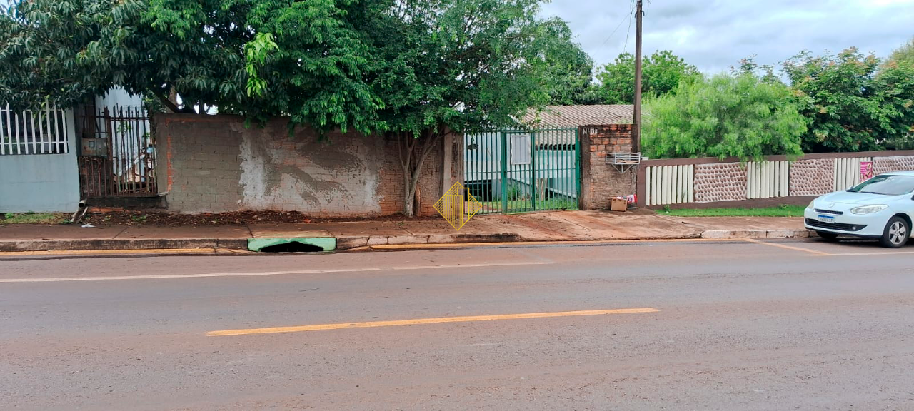 Terreno à venda no Floresta: 
