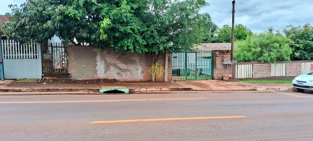 Terreno à venda no Floresta: 